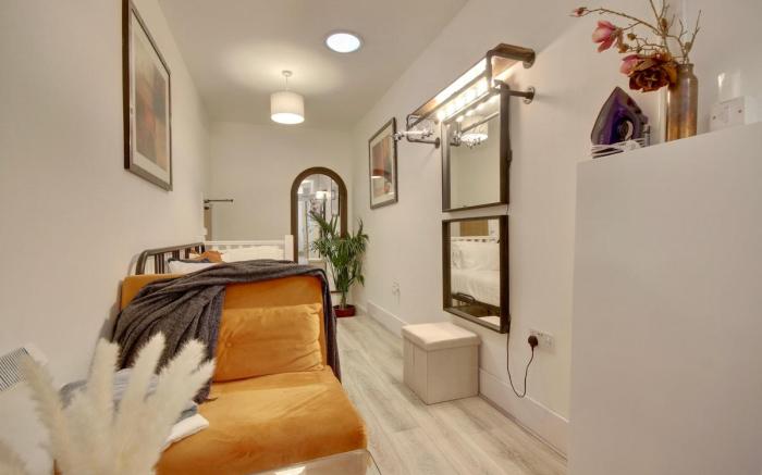 Stunning Compact Studio in the heart of Portsea