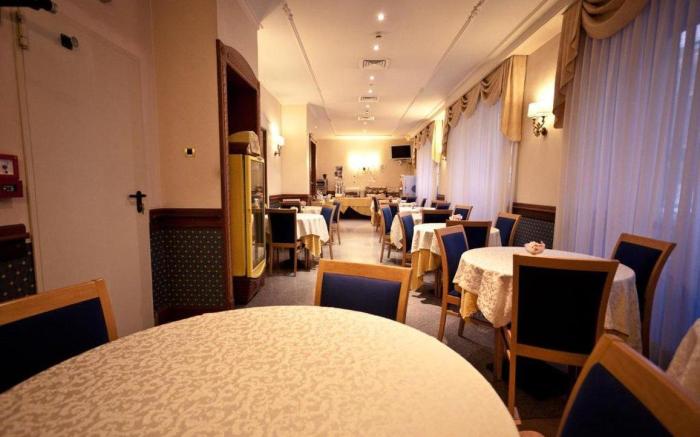 Phi Hotel Ambra