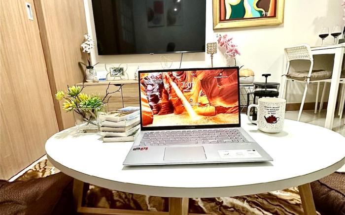 Cozy Urban Stay w/Pool & Gym at Makati Hotspots*16