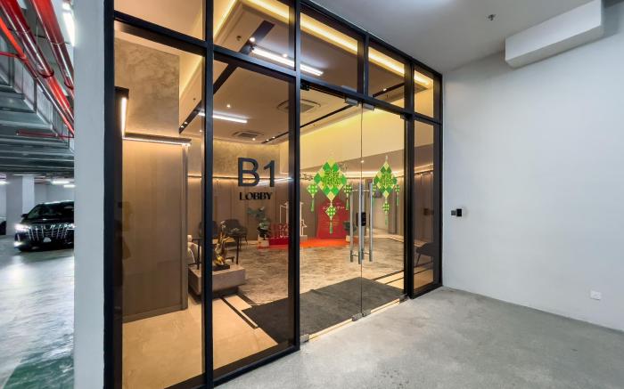 Agile Residence TRX by Isabella