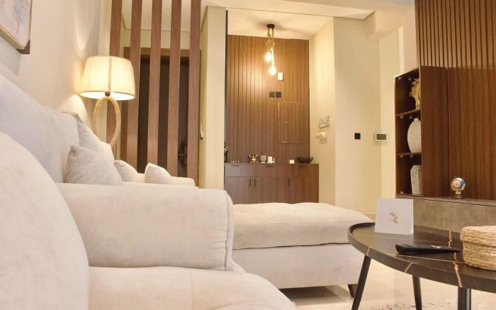 A2-Elegant High-Rise with Warm & Inviting Decor