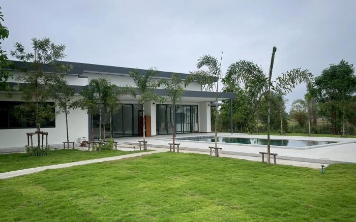 Sunset Pool Villa
