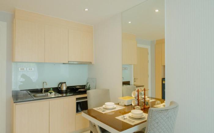 Grande Caribbean Condo Pattaya  A112 : Pool Access