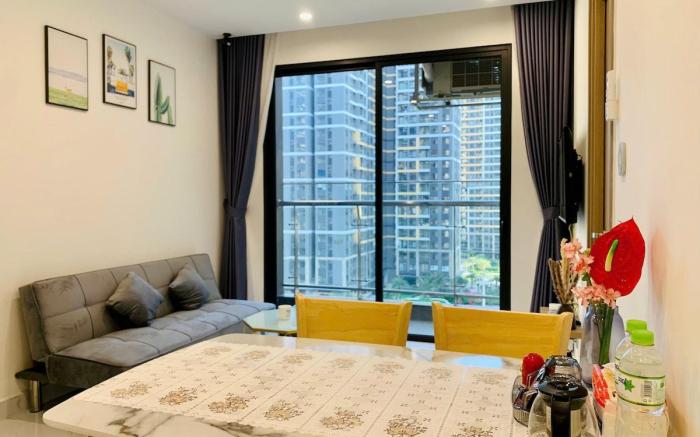 2BR+2WC balcony pool view - Vinhomes Grand Park