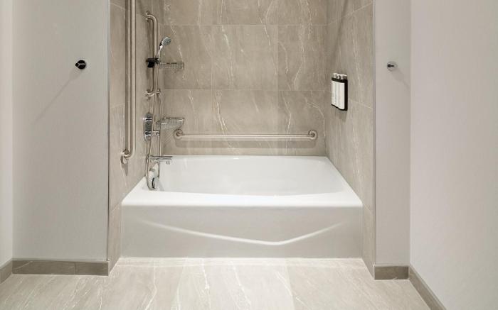 Hyatt Place Montreal Airport