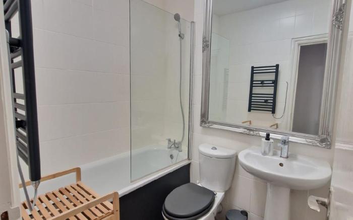 Baker Street Apartments