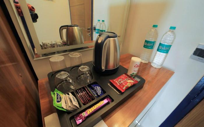 Clean | 24*7 AC & Independent Stay in Gomti Nagar