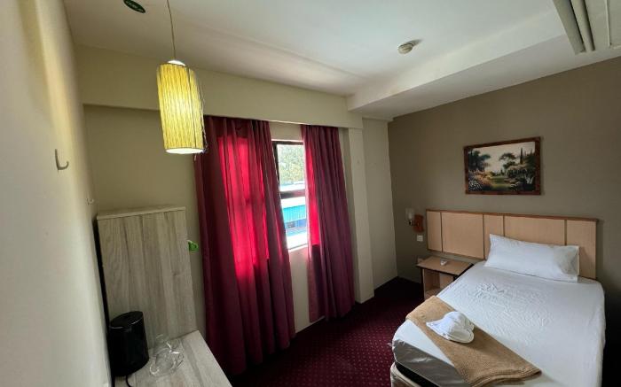OYO 91158 Cozy Fox Hotel