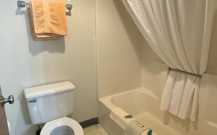 clarion hometown inn