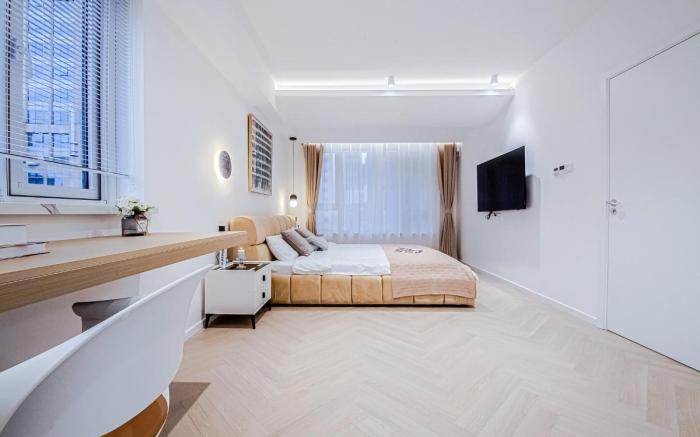 Walk to People Square&Xintiandi, 3BR New Apt