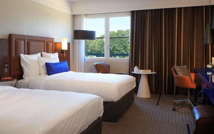 Renaissance Paris Hippodrome de St. Cloud Hotel