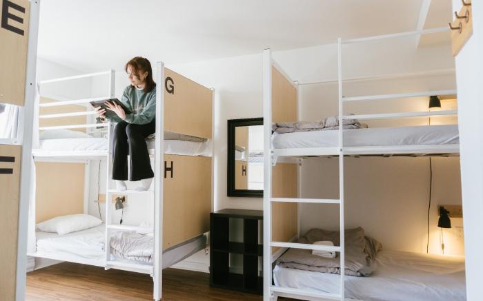 Auberge Saintlo Montreal Hostel