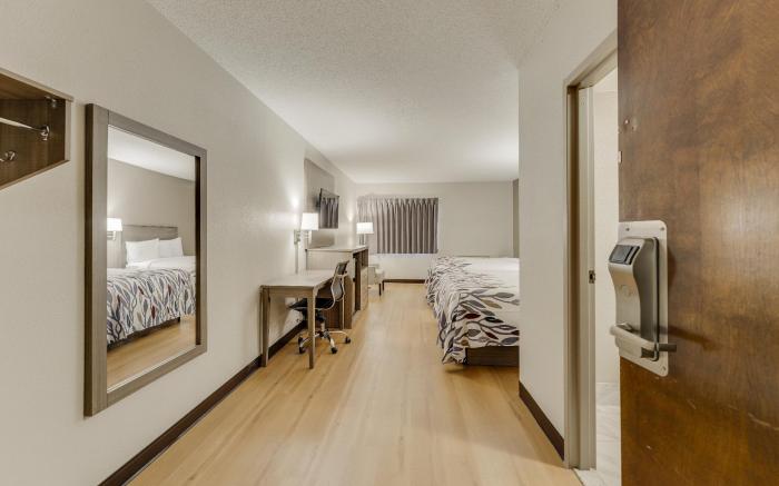 Red Roof Inn & Suites Newport – Middletown, RI