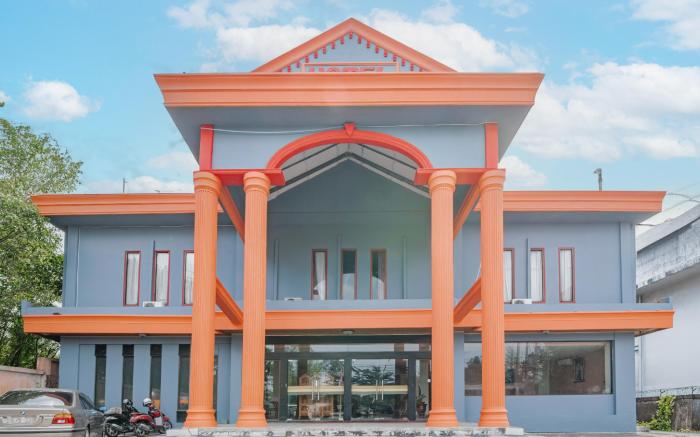Dancenter Pusat Kota Pekanbaru  Near Masjid Al-Hidayah Simpang Baru