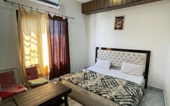 Jannat Hotel & Restaurant 