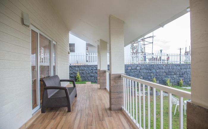 Luxury Private 4 BHK VILLA-Dreamcloudz Retreats
