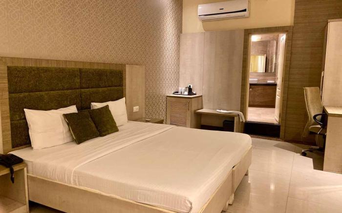 Status Business Hotel