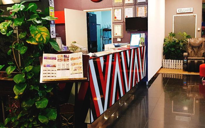 BIZ HOTEL