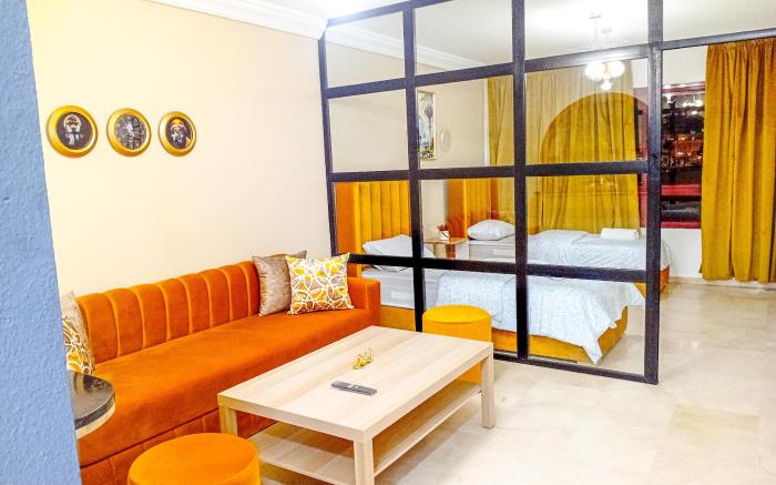 Cozy Luxury Apartment Near Station, Facing Hilton