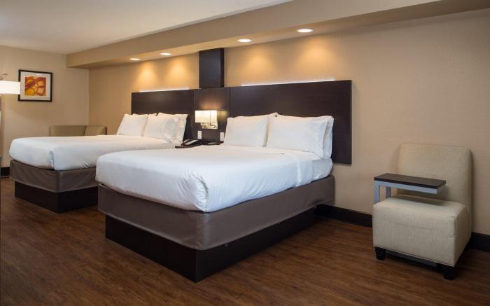 Holiday Inn Express & Suites San Antonio Medical-Six Flags By IHG