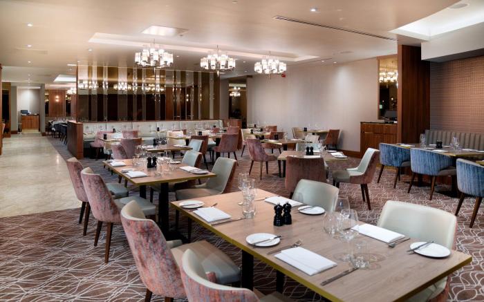 Holiday Inn Express London Heathrow T4 By IHG