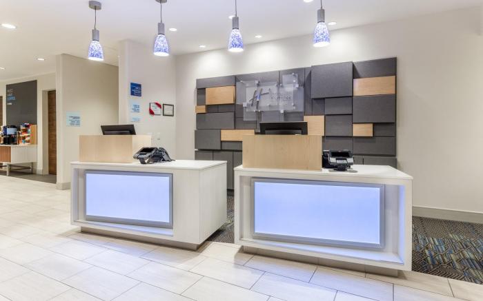 Holiday Inn Express And Suites Ottawa By IHG