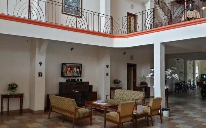 Arondari Hotel
