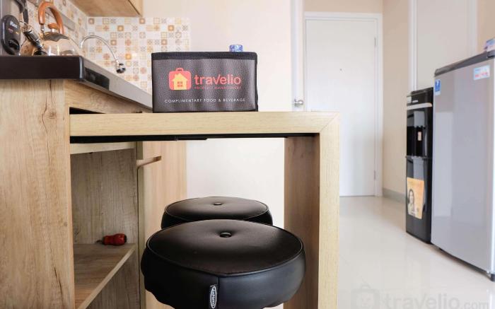 Modern and Bright 2BR Green Pramuka Apt ByTravelio