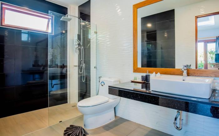 Bangtao Boutique Villa (3 BR Private Pool Villa )