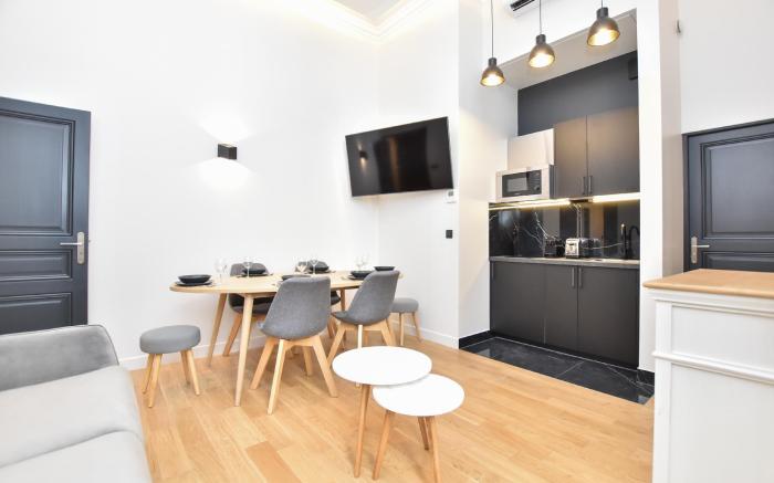 Comfortable apartment - 2BR/7P - Arc de Triomphe