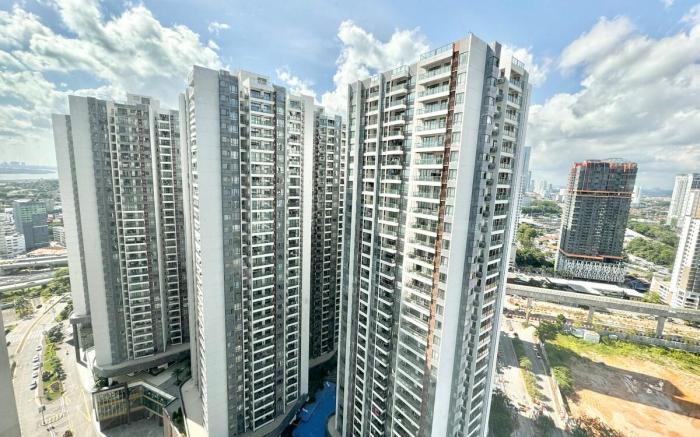 Princess Cove Stu by LuxuCocoon 3506