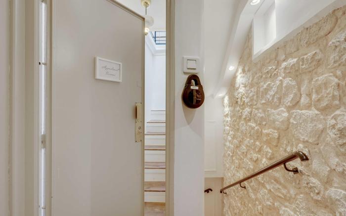 AMAZING HISTORICAL PARISIEN LOFT 