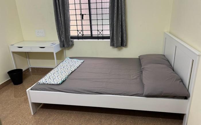 Central 2BR Apartment - 304