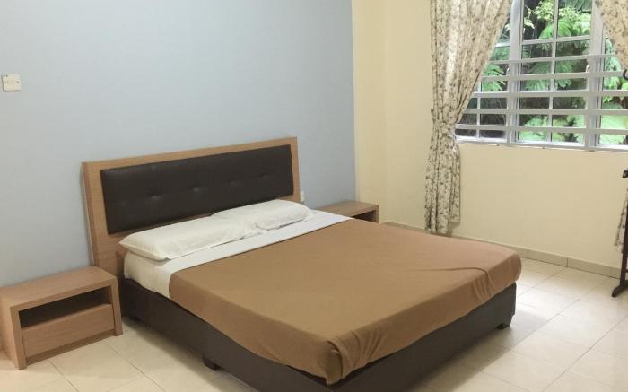 Cameron Pasar Malam Apartment @ Crown Imperial Court