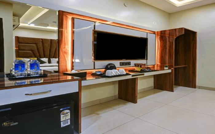 New Frontier Hotel