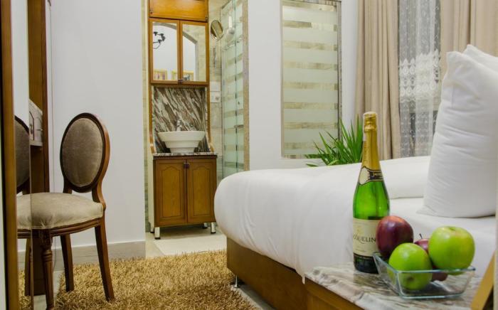 Paris Hotel