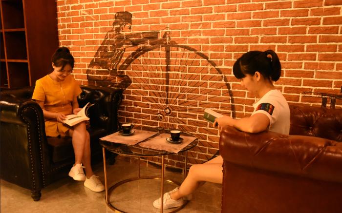 James Joyce Coffetel·Nanchong Southern Government Center