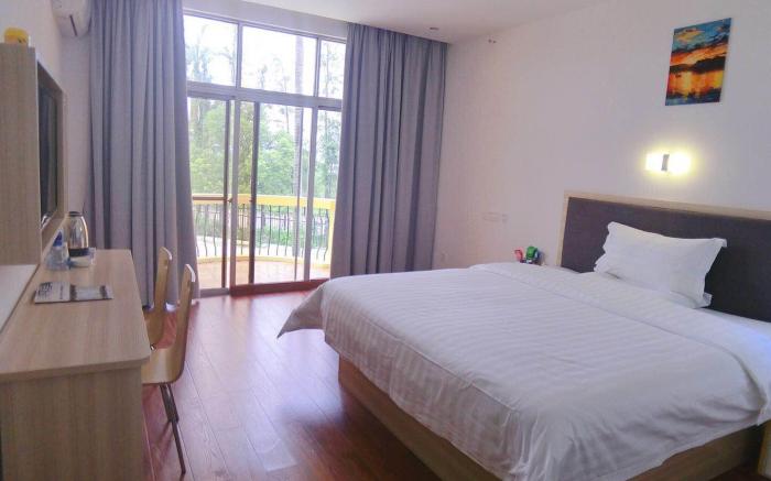 7 Days Inn Zhuhai Eyudao Bohuang Home Furnishing Baitenghu