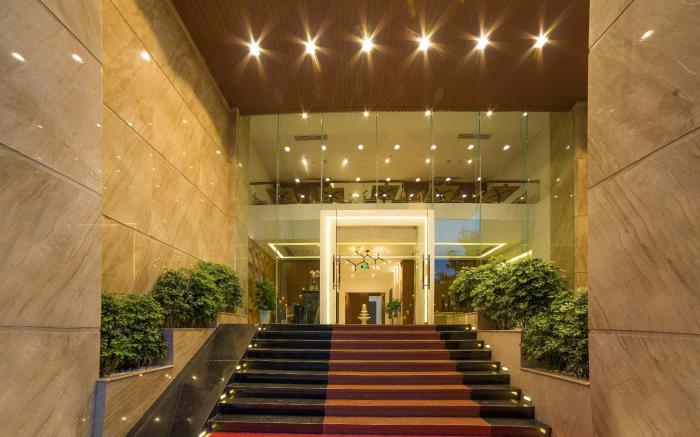 CLIVIA HOTEL AND SUITE