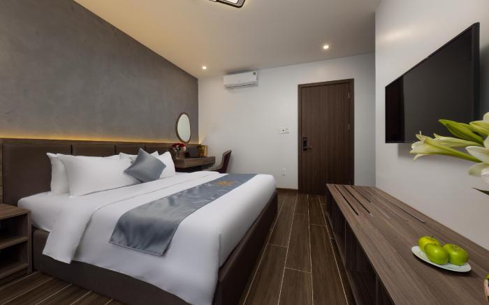 Cat Ba Wistaria Hotel - Pool & Massage