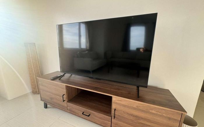 26D Walking distance to Ayala  Malls+ Pool &WiFi