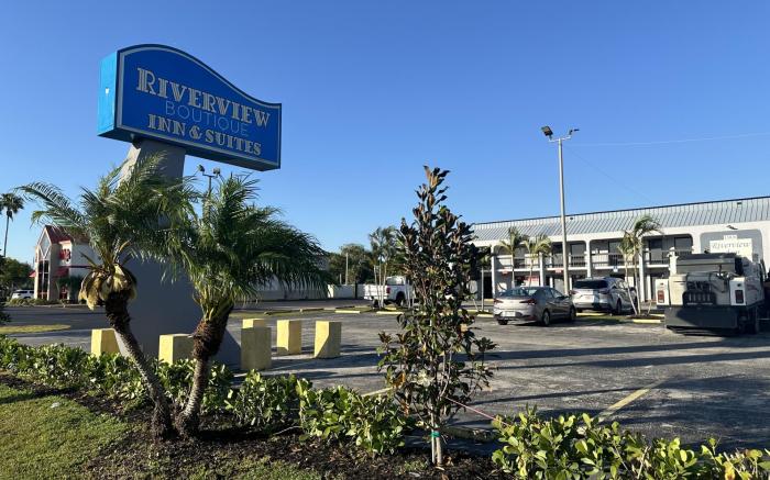 Riverview Inn and Suites