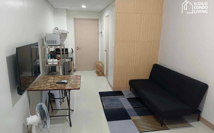 Studio Unit C1 with a Pool View