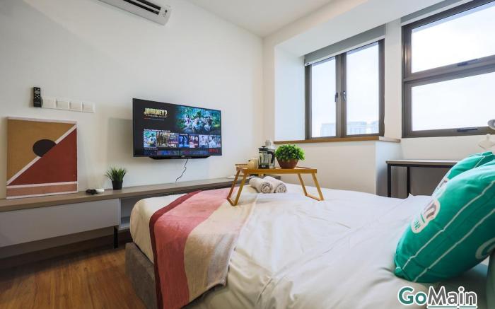 Check-In 24Hours Skypool/ Riveria City KL Sentral