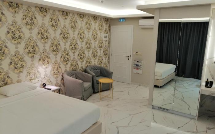 24K Athena Suites