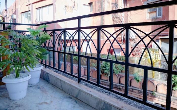 Hauz Khas Fort 2BHK Gemstone