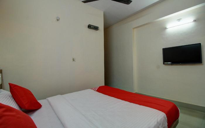 OYO 22454 Hotel Janardana