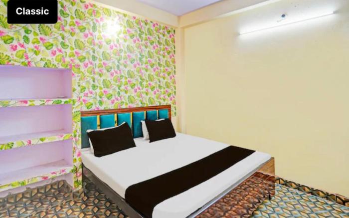 Goroomgo Kashi Family stay Varanasi
