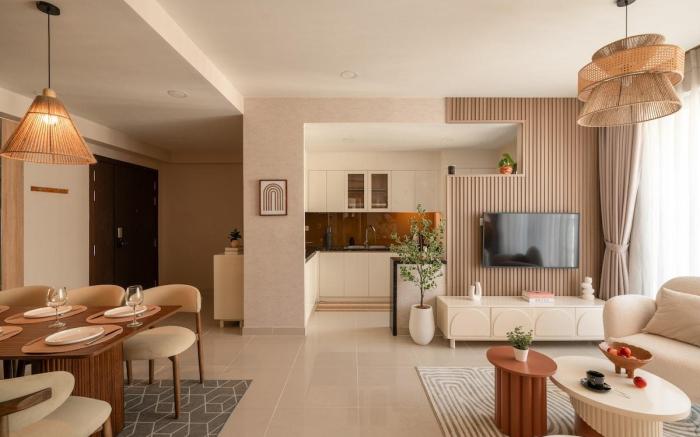 LuxeStay - Cozy 3-Bedroom River View, 5min BuiVien