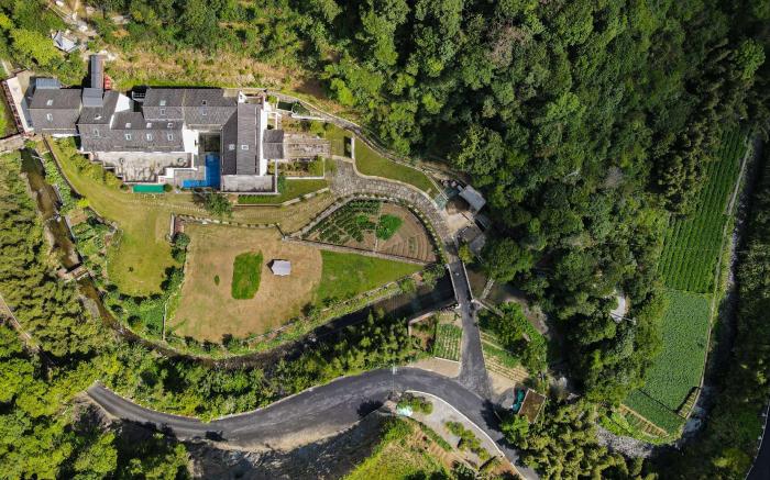 XiangLu YiMo · Valley Retreat Guesthouse